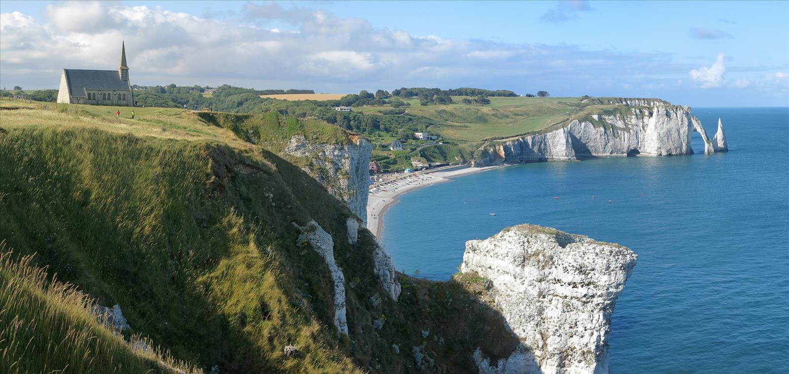 637923564698418008_etretat.jpg